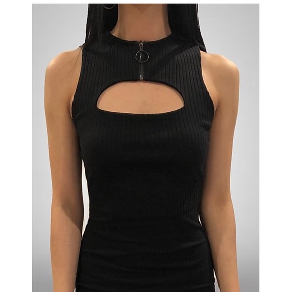 Sleeveless Ribbed Midi Dress- Black - Picture 4 of 8